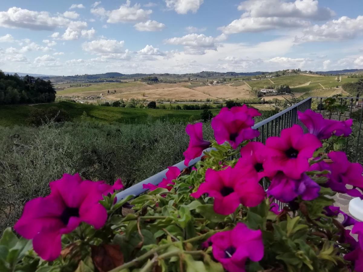 Apartamento Poggio Massiccioli Poggibonsi Exterior foto