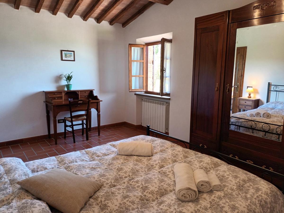 Apartamento Poggio Massiccioli Poggibonsi Exterior foto